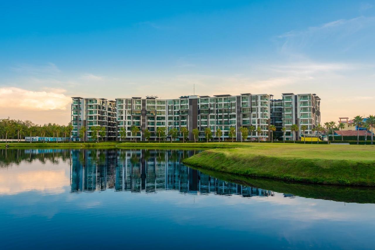 Wyndham Royal Lee Phuket Hotel Nai Yang Beach Exterior foto