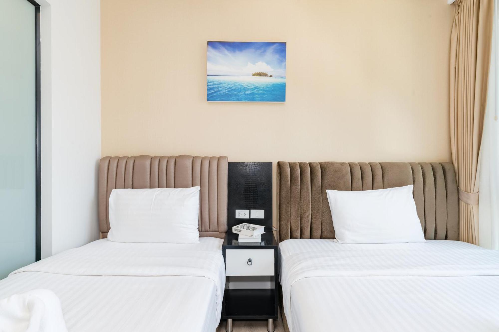 Wyndham Royal Lee Phuket Hotel Nai Yang Beach Exterior foto