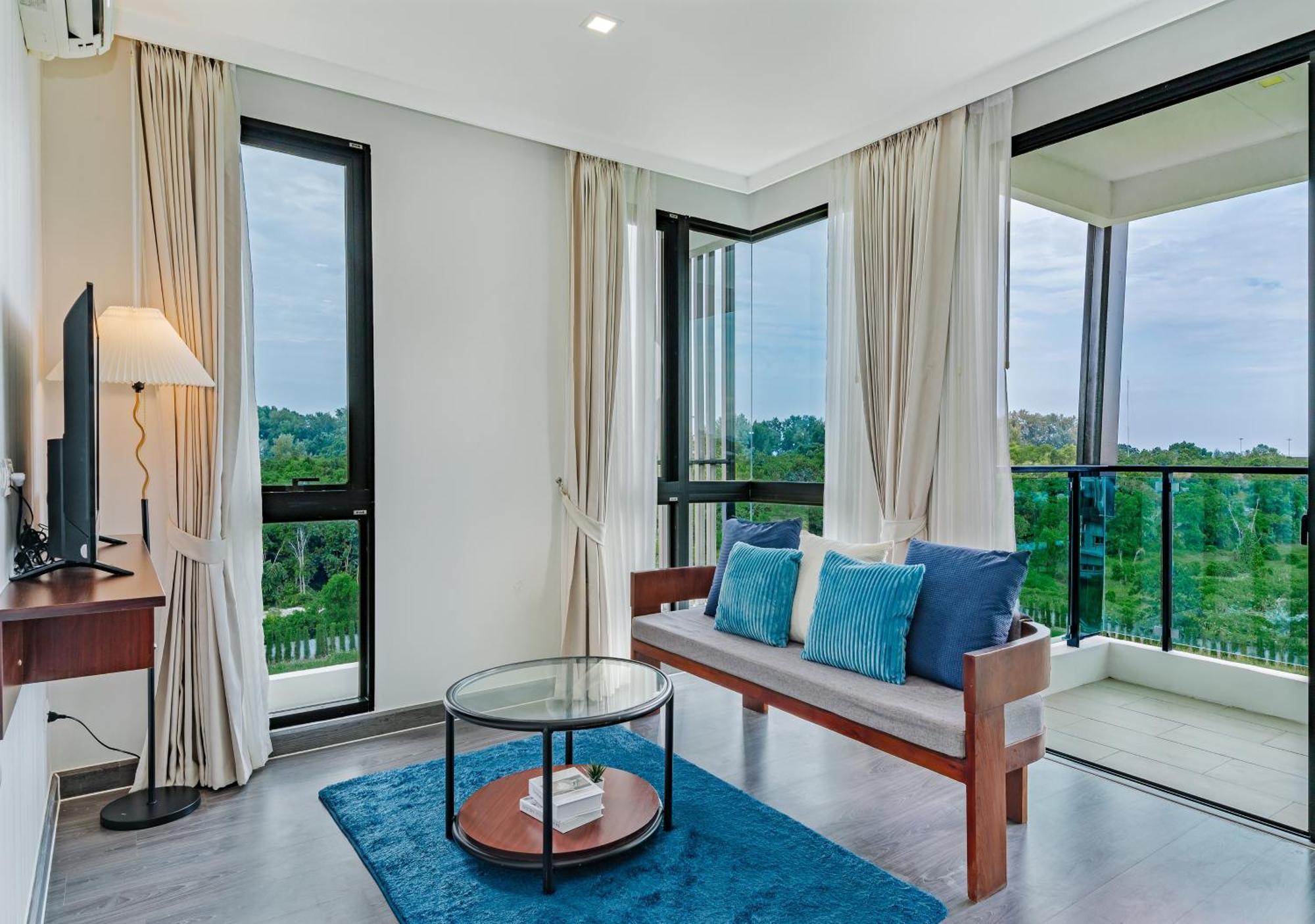 Wyndham Royal Lee Phuket Hotel Nai Yang Beach Exterior foto